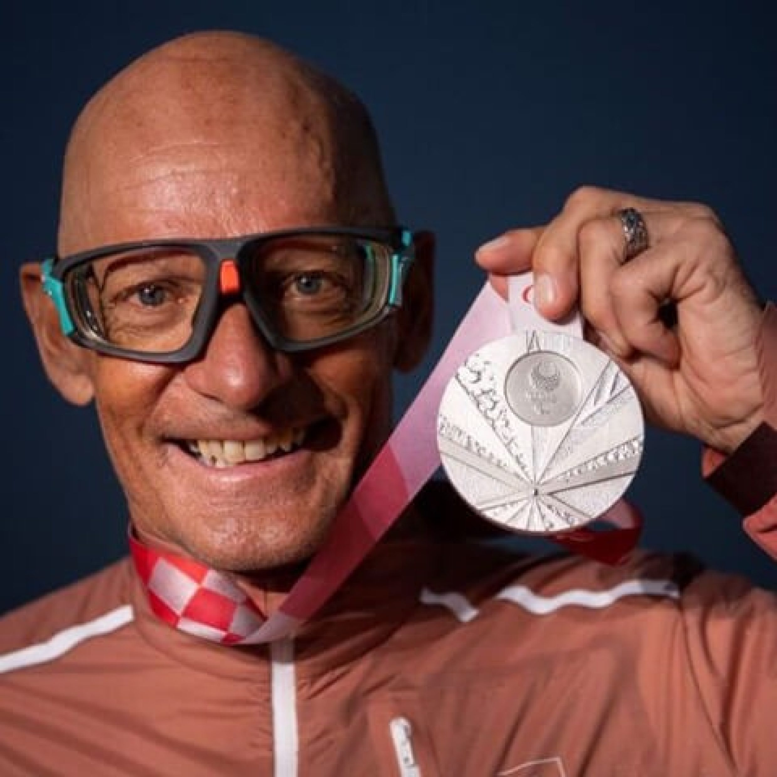 Heinz Frei mit Olympia-Medaille
