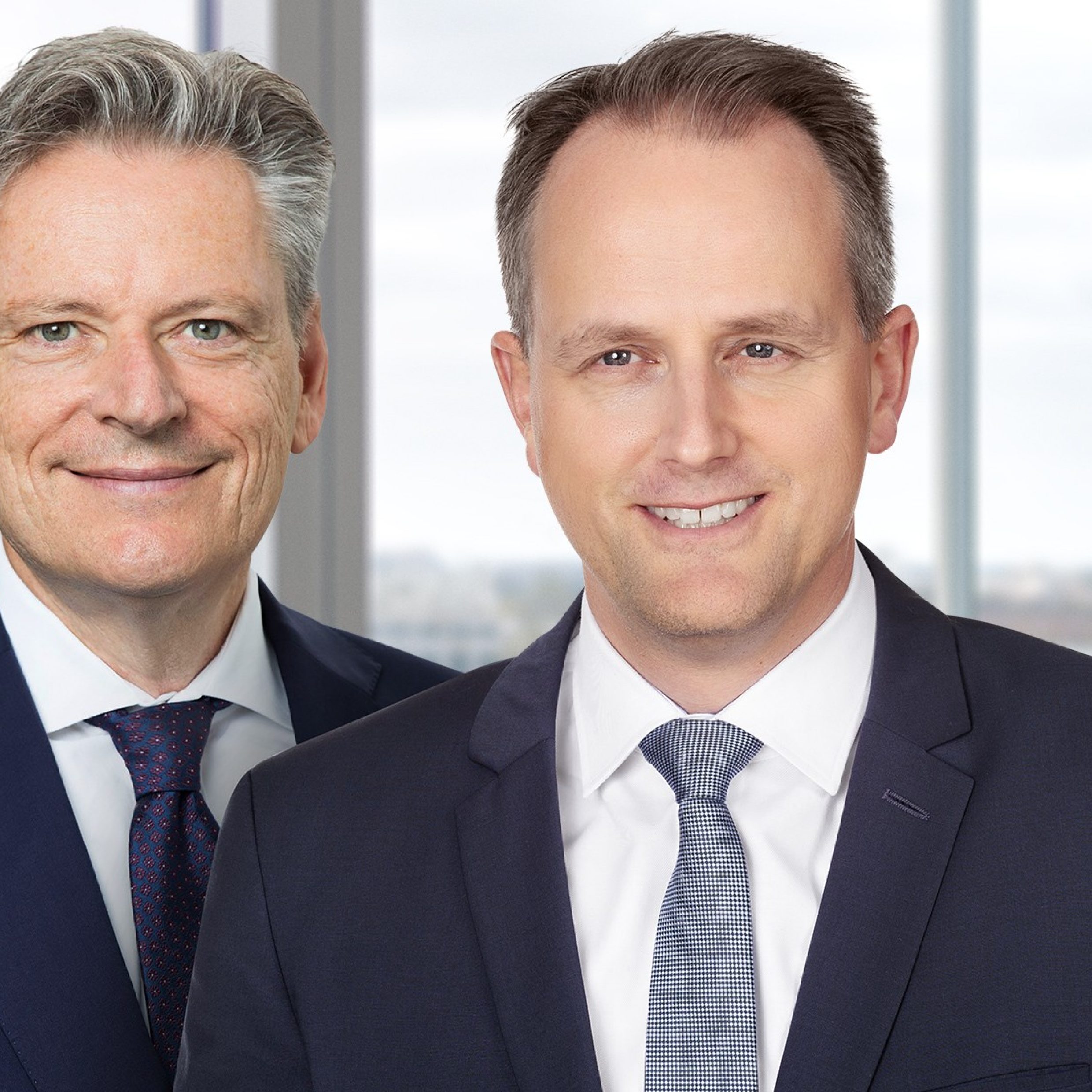 Jörg Arnold, ehemaliger CEO, und Dirk von der Crone, amtierender CEO, bei Swiss Life Deutschland
