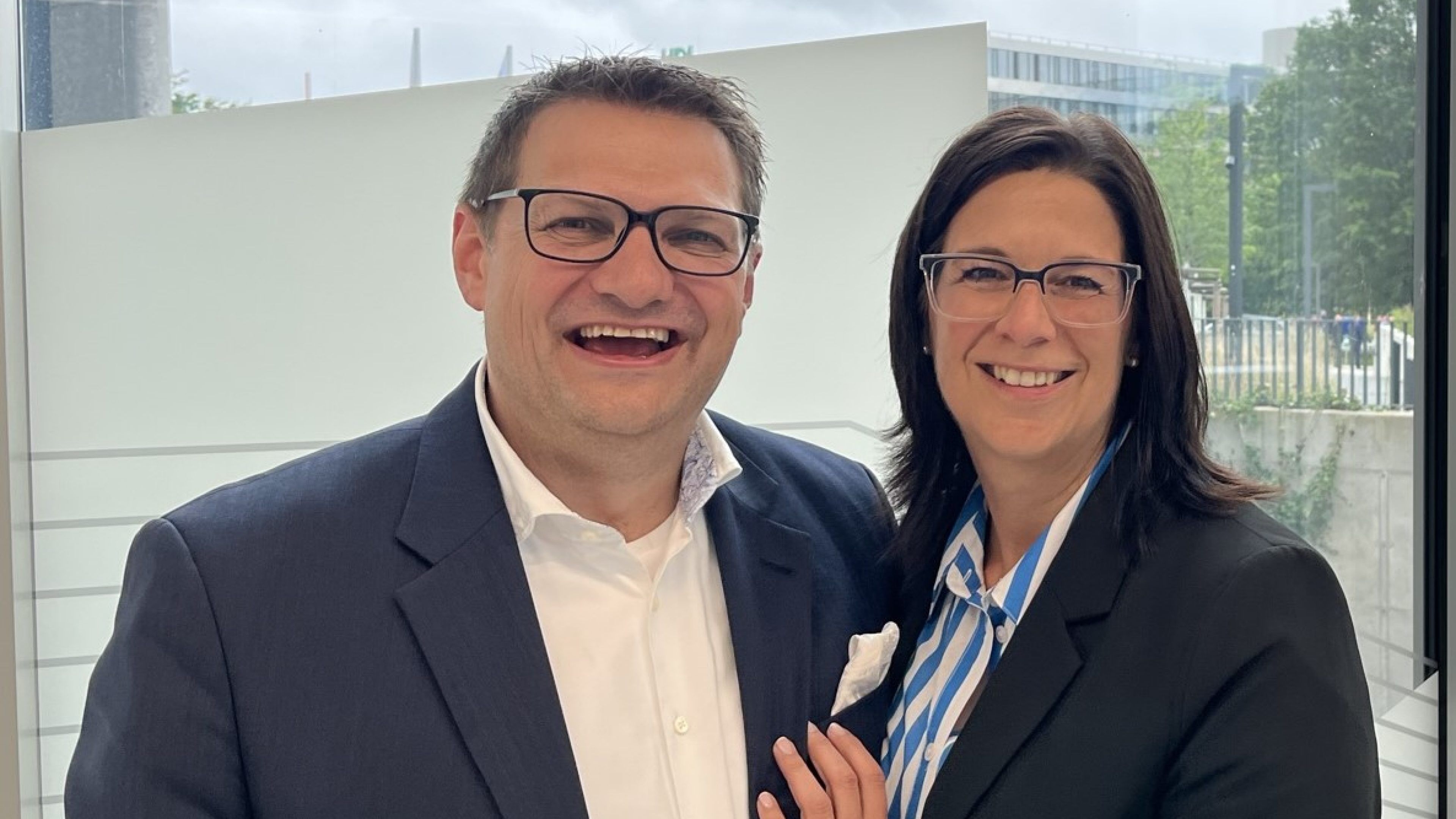 Weglage Header